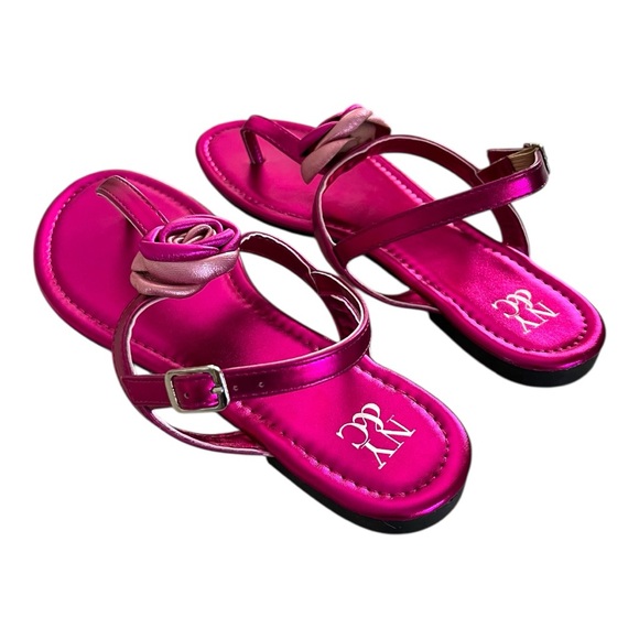 New York and Company Rosette T-Strap Flat Sandal, 11 - Picture 9 of 12